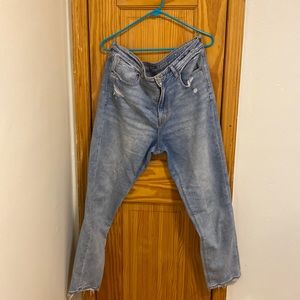 American Eagle Outfitters Mom Jeans   (Size 12)